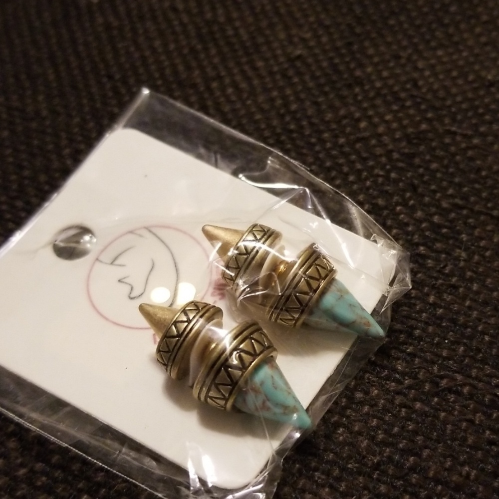 Double sided earrings